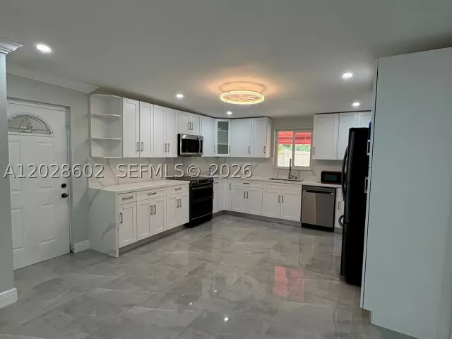 4-bedroom home for rent in Miami Gardens - 20081 NW 15th Ave - MondialRealty