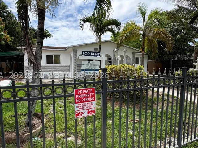 4-bedroom home for rent in Miami Gardens - 20081 NW 15th Ave - MondialRealty