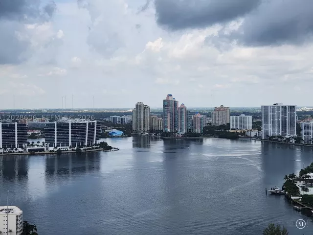 2-bedroom condo for rent in Sunny Isles Beach - 18201 Collins Ave 4101A - MondialRealty