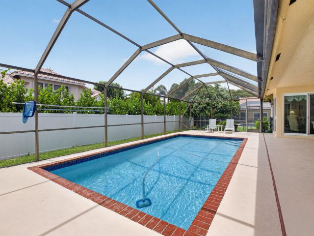 4-bedroom home for sale in Boca Raton - 2931 NW 25th Way - MondialRealty