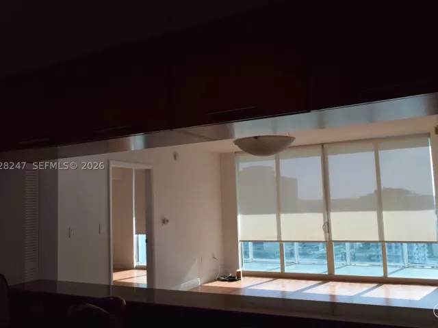 2-bedroom condo for rent in Miami - 1800 N Bayshore Dr 2310 - MondialRealty