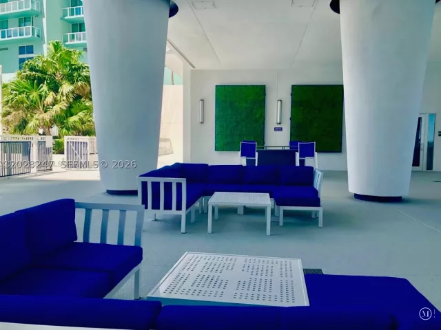 2-bedroom condo for rent in Miami - 1800 N Bayshore Dr 2310 - MondialRealty