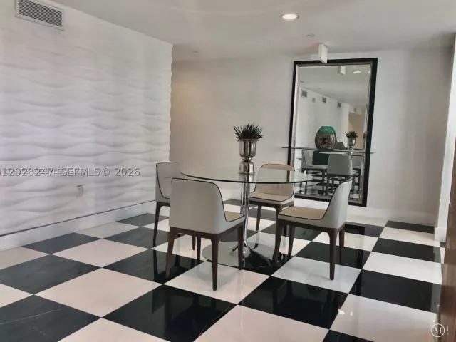 2-bedroom condo for rent in Miami - 1800 N Bayshore Dr 2310 - MondialRealty