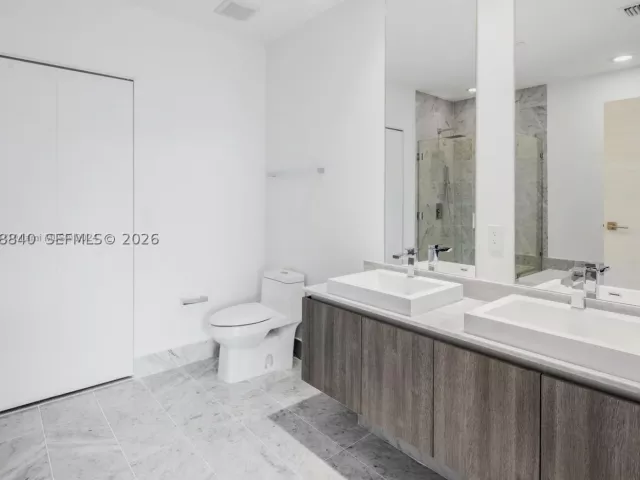 1-bedroom condo for sale in Miami - 801 S Miami Ave 1808 - MondialRealty