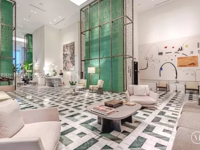 1-bedroom condo for sale in Miami - 801 S Miami Ave 1808 - MondialRealty