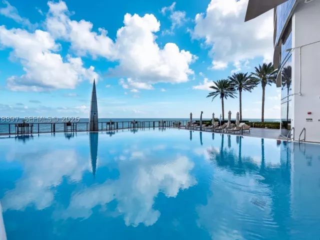 3-bedroom condo for sale in Sunny Isles Beach - 17121 Collins Ave 2601 - MondialRealty