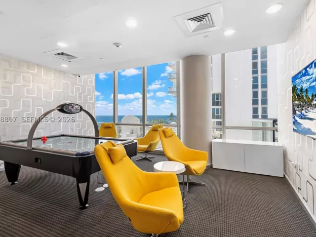 3-bedroom condo for sale in Sunny Isles Beach - 17121 Collins Ave 2601 - MondialRealty
