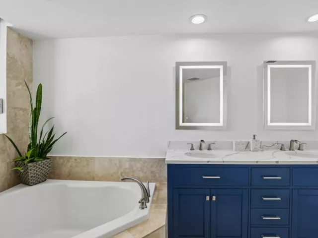 2-bedroom condo for sale in Hallandale Beach - 1755 E Hallandale Beach Boulevard 1207 E - MondialRealty