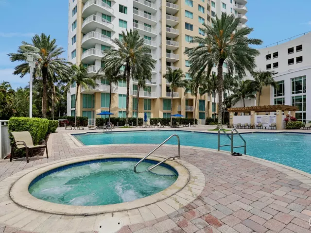 2-bedroom condo for sale in Hallandale Beach - 1755 E Hallandale Beach Boulevard 1207 E - MondialRealty