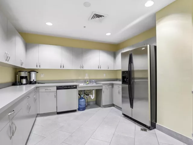 2-bedroom condo for sale in Hallandale Beach - 1755 E Hallandale Beach Boulevard 1207 E - MondialRealty