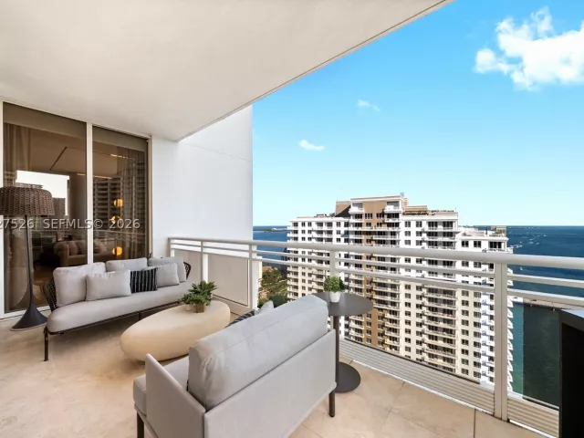 3-bedroom condo for sale in Miami - 901 Brickell Key Blvd 3304 - MondialRealty