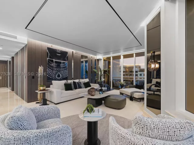 3-bedroom condo for sale in Miami - 901 Brickell Key Blvd 3304 - MondialRealty