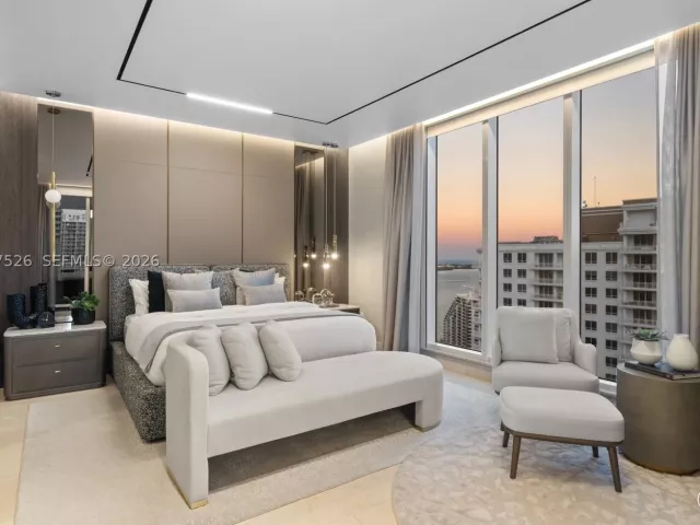 3-bedroom condo for sale in Miami - 901 Brickell Key Blvd 3304 - MondialRealty