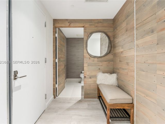 3-bedroom condo for rent in Miami - 55 SW 9th St 4001 - MondialRealty