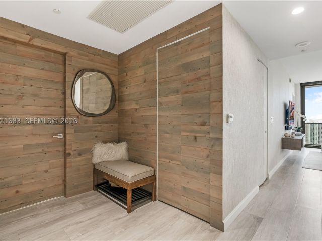 3-bedroom condo for rent in Miami - 55 SW 9th St 4001 - MondialRealty