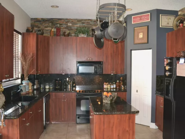 4-bedroom home for sale in Fort Lauderdale - 3775 SW 50th Street - MondialRealty