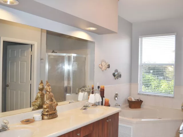 4-bedroom home for sale in Fort Lauderdale - 3775 SW 50th Street - MondialRealty
