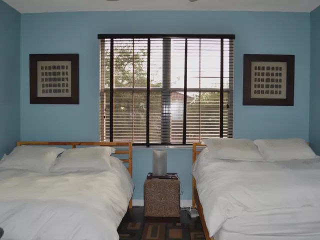 4-bedroom home for sale in Fort Lauderdale - 3775 SW 50th Street - MondialRealty
