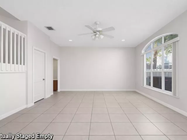 4-bedroom home for sale in Fort Lauderdale - 3775 SW 50th Street - MondialRealty