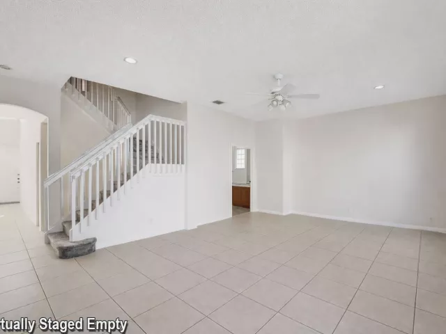 4-bedroom home for sale in Fort Lauderdale - 3775 SW 50th Street - MondialRealty