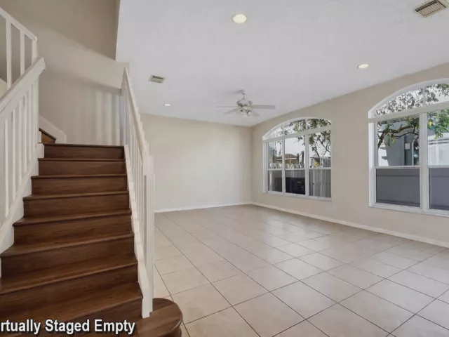 4-bedroom home for sale in Fort Lauderdale - 3775 SW 50th Street - MondialRealty