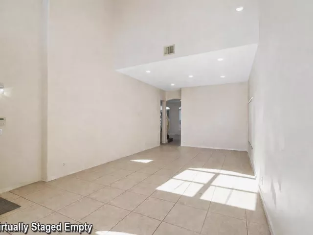 4-bedroom home for sale in Fort Lauderdale - 3775 SW 50th Street - MondialRealty