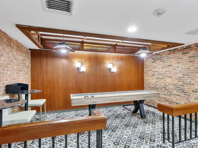 2-bedroom condo for sale in Hollywood - 2751 S Ocean Drive 602s - MondialRealty