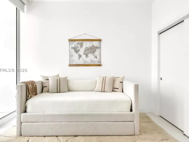 3-bedroom condo for rent in Miami - 2020 N Bayshore Dr 2603 - MondialRealty