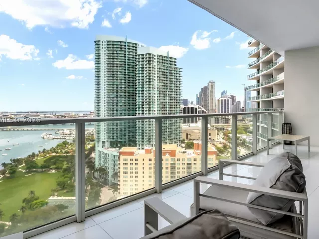 3-bedroom condo for rent in Miami - 2020 N Bayshore Dr 2603 - MondialRealty