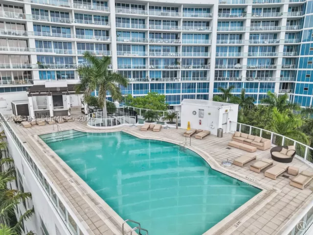 3-bedroom condo for rent in Miami - 2020 N Bayshore Dr 2603 - MondialRealty