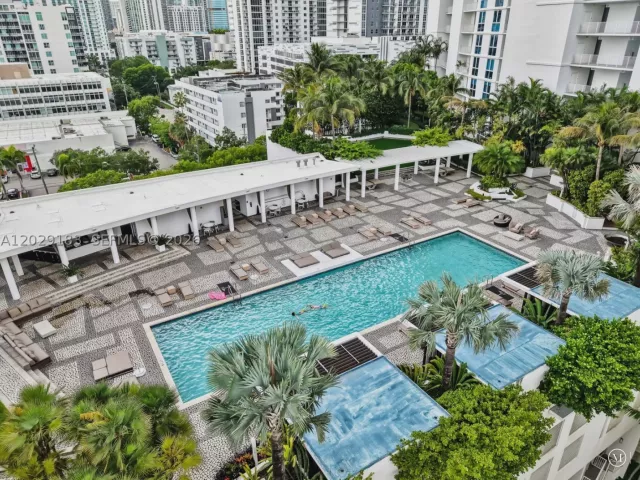 3-bedroom condo for rent in Miami - 2020 N Bayshore Dr 2603 - MondialRealty