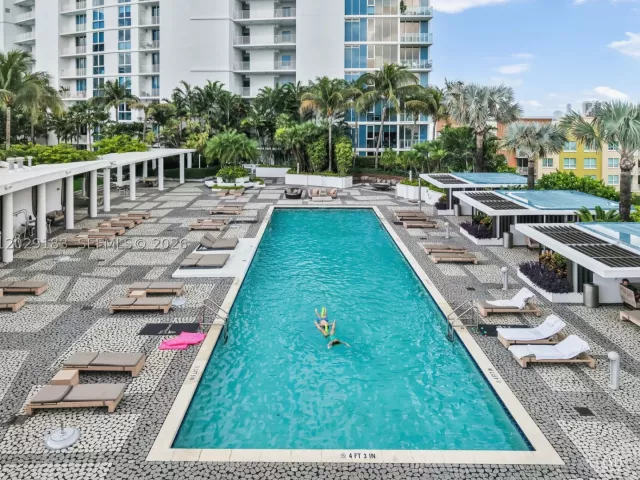 3-bedroom condo for rent in Miami - 2020 N Bayshore Dr 2603 - MondialRealty