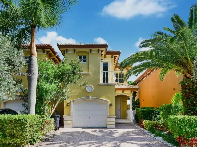 3-bedroom home for rent in North Miami Beach - 3870 NE 168th St 2 - MondialRealty