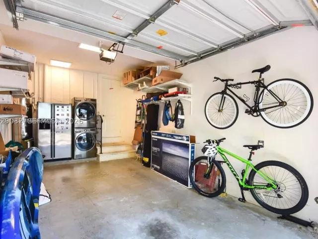 3-bedroom home for rent in North Miami Beach - 3870 NE 168th St 2 - MondialRealty
