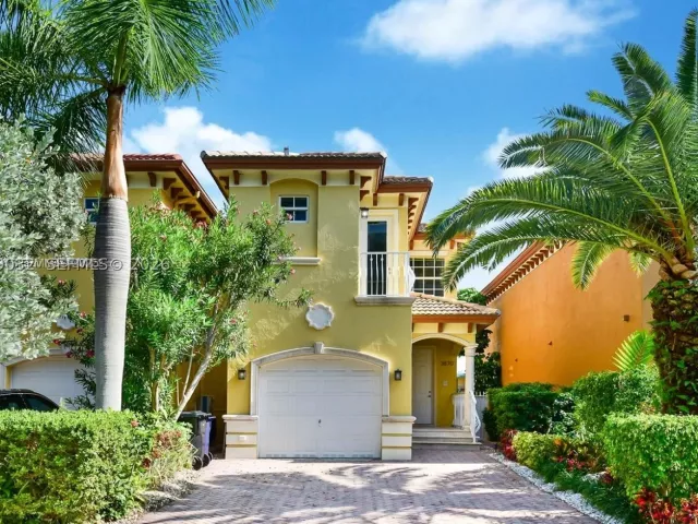 3-bedroom home for rent in North Miami Beach - 3870 NE 168th St 2 - MondialRealty