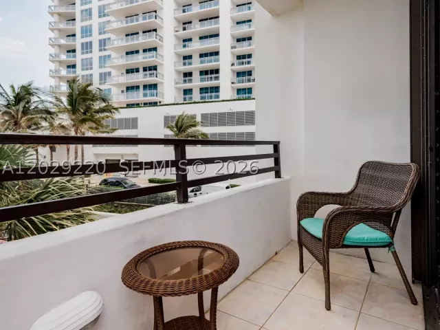 2-bedroom condo for rent in Hollywood - 3505 S Ocean Dr 221 - MondialRealty