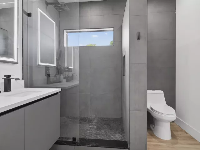 4-bedroom home for rent in Fort Lauderdale - 913 NE 15th Street - MondialRealty