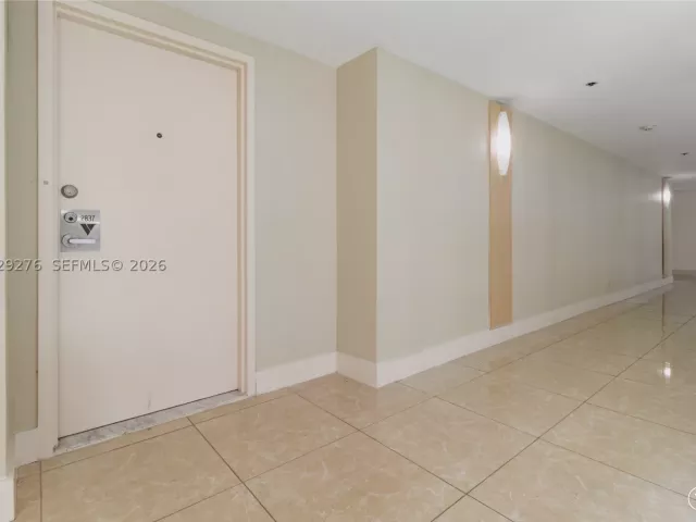 2-bedroom condo for sale in Miami - 1717 N Bayshore Dr A-2837 - MondialRealty