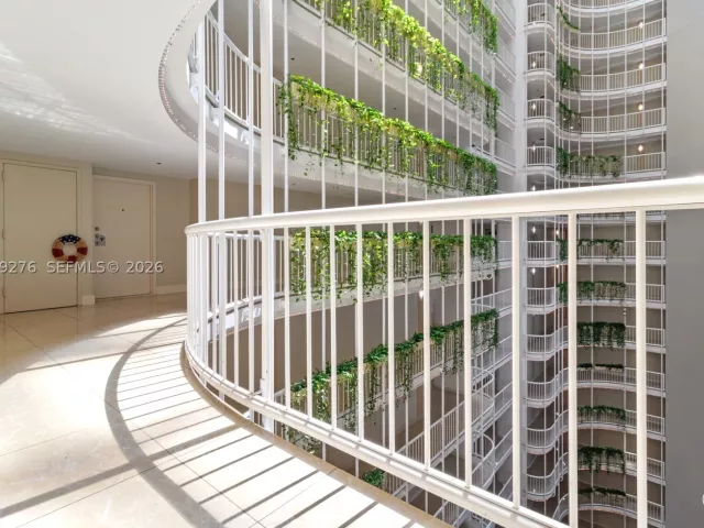 2-bedroom condo for sale in Miami - 1717 N Bayshore Dr A-2837 - MondialRealty