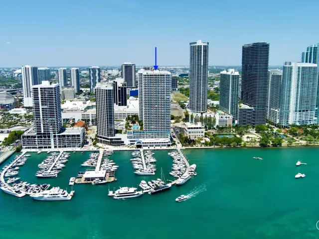 2-bedroom condo for sale in Miami - 1717 N Bayshore Dr A-2837 - MondialRealty