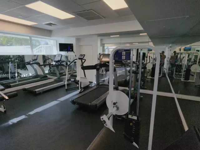 2-bedroom condo for sale in Miami Beach - 5900 Collins Ave 404 - MondialRealty