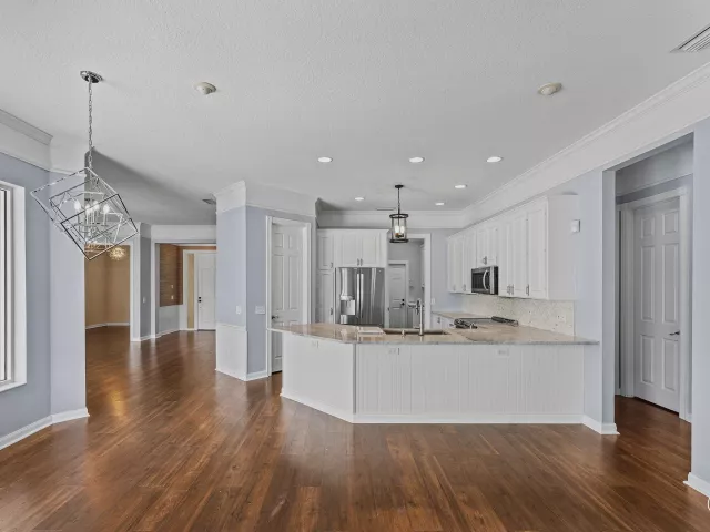4-bedroom home for sale in West Palm Beach - 2785 Hancock Creek Road - MondialRealty