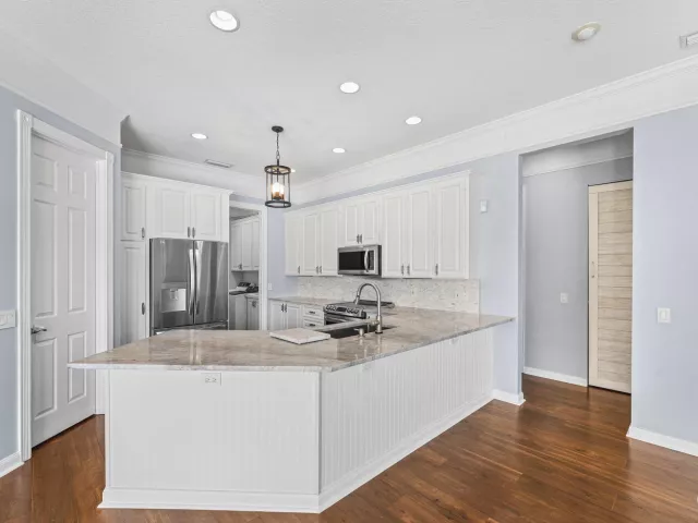 4-bedroom home for sale in West Palm Beach - 2785 Hancock Creek Road - MondialRealty