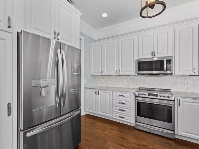 4-bedroom home for sale in West Palm Beach - 2785 Hancock Creek Road - MondialRealty