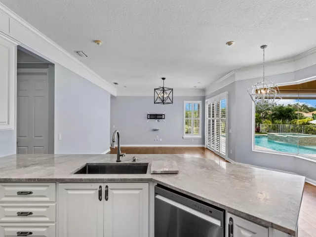 4-bedroom home for sale in West Palm Beach - 2785 Hancock Creek Road - MondialRealty