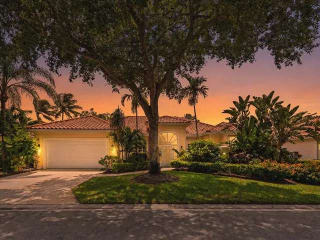 4-bedroom home for sale in West Palm Beach - 2785 Hancock Creek Road - MondialRealty