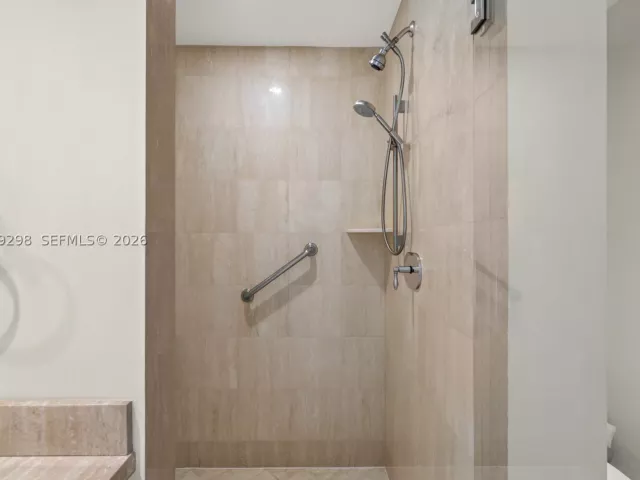 2-bedroom condo for sale in Bal Harbour - 10295 Collins Ave 1606 - MondialRealty