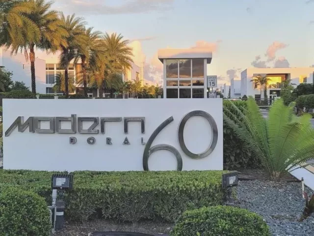5-bedroom home for sale in Doral - 7480 NW 99th Ave - MondialRealty