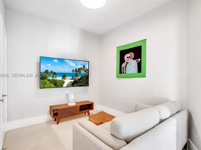 3-bedroom condo for sale in Miami - 2900 NE 7th Ave 3702 - MondialRealty