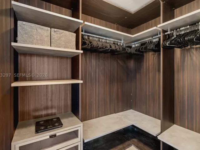3-bedroom condo for rent in Miami - 801 S Miami Ave 4104 - MondialRealty